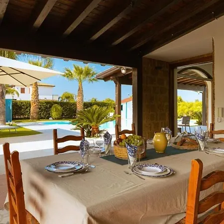 Oxidiana With Pool And Garden Villa