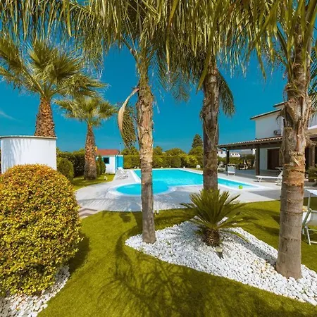 Oxidiana With Pool And Garden * Buonfornello
