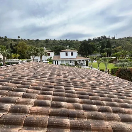 Villa Oxidiana With Pool And Garden