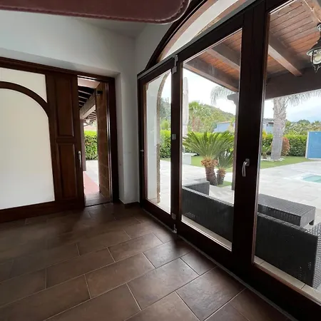 Villa Oxidiana With Pool And Garden *